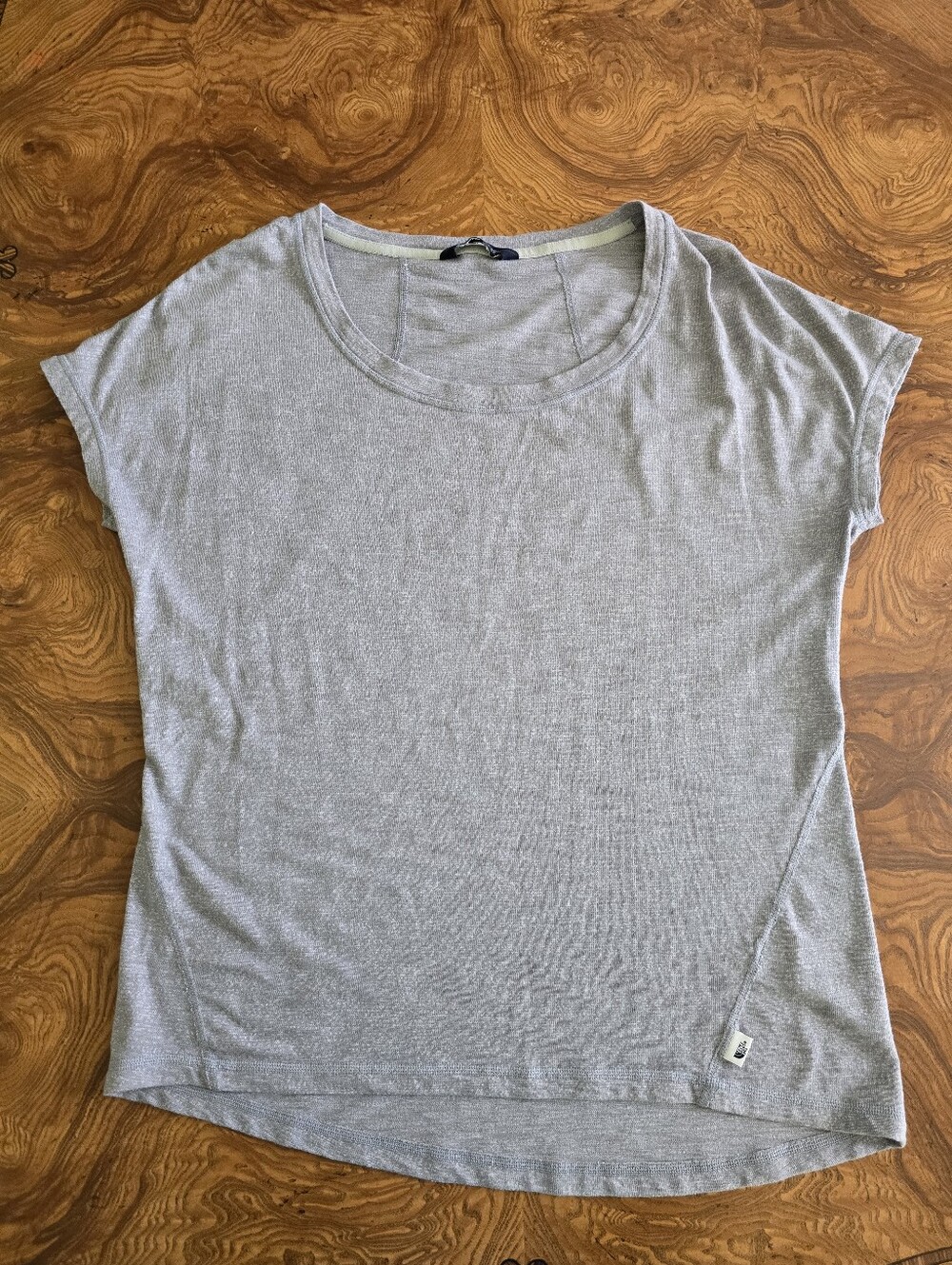 The North Face Women's Gray Short Sleeve Scoop Neck Athletic Top Size Medium